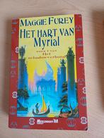 Maggie Furey - Het hart van Myrial, Ophalen of Verzenden, Zo goed als nieuw, Maggie Furey