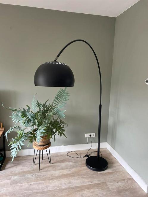 Mooie mat zwarte booglamp, Huis en Inrichting, Lampen | Vloerlampen, Zo goed als nieuw, Ophalen
