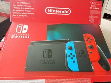Nintendo switch spelcomputer met case beschikbaar voor biedingen