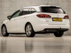 Opel Astra Sports Tourer 1.2 Sport € 10.745,00, 65 €/maand, Stof, 1199 cc, Wit