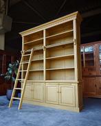 Hoge boekenkast met ladder | Private library #2439