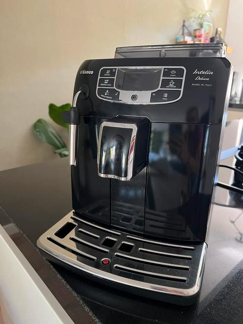 Saeco Intelia DeLuxe, Witgoed en Apparatuur, Koffiezetapparaten, Gebruikt, Koffiebonen, Espresso apparaat, 4 tot 10 kopjes, Afneembaar waterreservoir