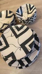 Servies set zwart wit 6 persoons, Huis en Inrichting, Keuken | Servies, Gebruikt, Ophalen of Verzenden, Bord(en), Overige stijlen