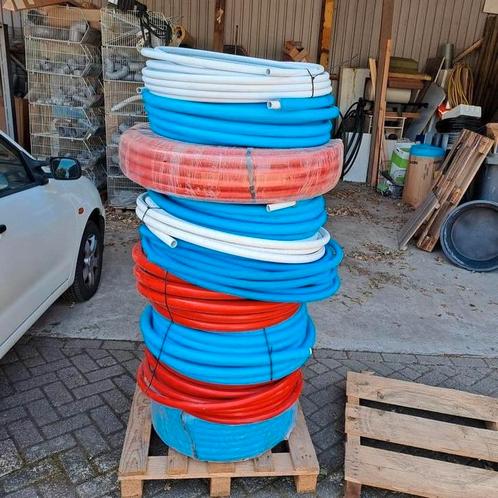 Pex buizen met 6mm  isolatie 14x2 tm 20x2, Doe-het-zelf en Verbouw, Buizen en Afvoer, Zo goed als nieuw, Overige typen, 6 meter of meer
