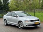 Volkswagen Jetta 1.2 TSI Comfortline /Navi/Xenon/Airco/, Auto's, Volkswagen, Voorwielaandrijving, Euro 5, Gebruikt, 4 cilinders