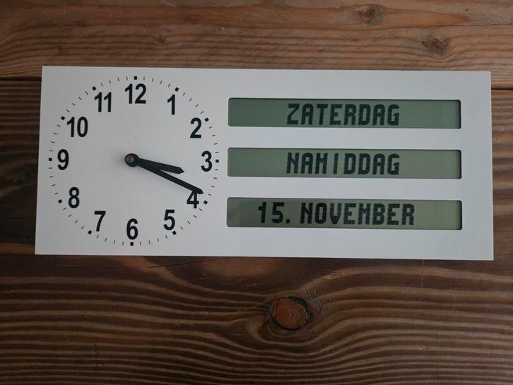 Digitale wandklok AMC 20, Computers en Software, RAM geheugen, Zo goed als nieuw, Desktop, Ophalen of Verzenden