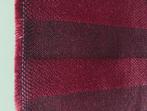 Danish Art Weaving Beckershof; paarsrood; restant meubelstof, Hobby en Vrije tijd, Stoffen en Lappen, Wol, 120 cm of meer, Paars