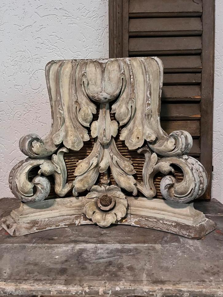 Antieke oude kapiteel ornament houtsnijwerk patina brocante, Antiek en Kunst, Antiek | Woonaccessoires, Ophalen of Verzenden