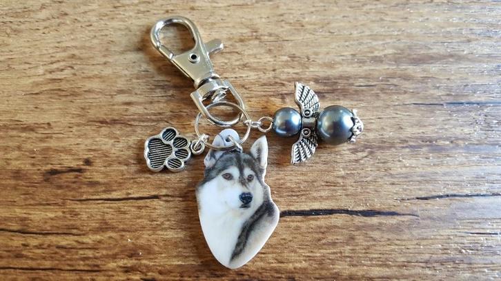 Tashanger Sleutelhanger Alaska malamute met beschermengeltje, Dieren en Toebehoren, Honden-accessoires, Nieuw, Verzenden