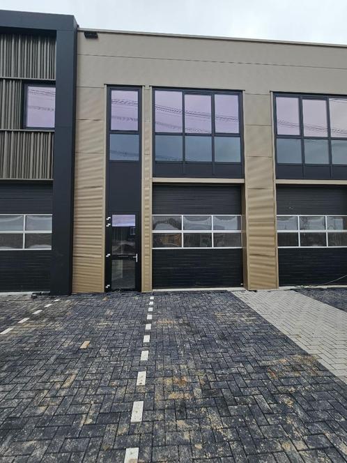 Te Huur Bedrijfspand Heinenoord (Rotterdam) 132m² Loods huur, Doe-het-zelf en Verbouw, Deuren en Horren, Nieuw, Garagedeur, 215 cm of meer