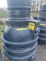 te koop regenwater tank / pompput / drainage put 1100 liter, Tuin en Terras, Regentonnen, 150 liter of meer, Ophalen, Nieuw, Kunststof