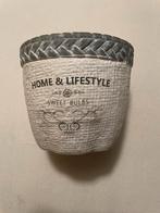 Tk bloempot “ home & lifestyle”, Rond, Ophalen of Verzenden, Zo goed als nieuw, Minder dan 25 cm