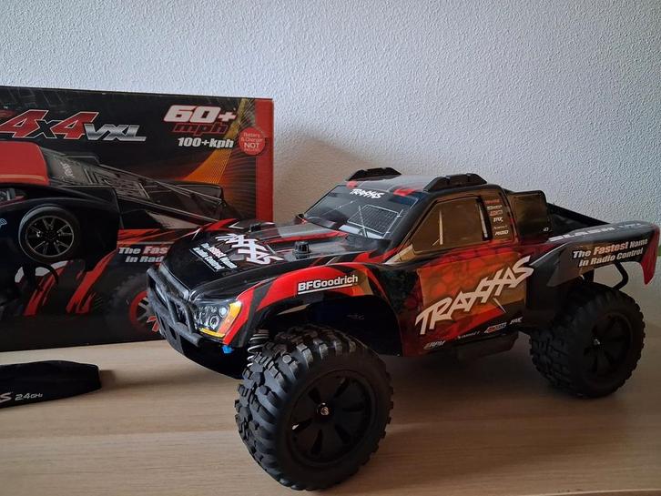 Traxxas Slash 4x4 VXL, Hobby en Vrije tijd, Modelbouw | Radiografisch | Auto's, Zo goed als nieuw, Auto offroad, Ophalen