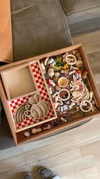 Houten sensory play bak gevuld met speelrijst etc, Ophalen, Zo goed als nieuw