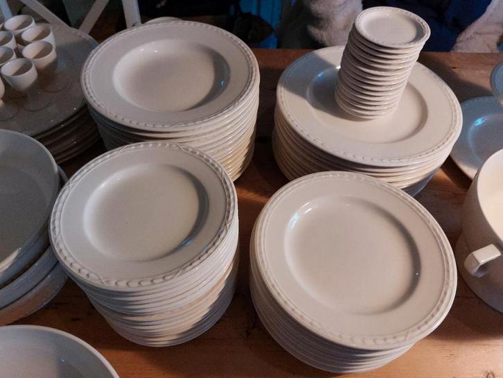 Recamier Servies, Huis en Inrichting, Keuken | Servies, Zo goed als nieuw, Compleet servies, Wedgwood, Aardewerk, Ophalen of Verzenden