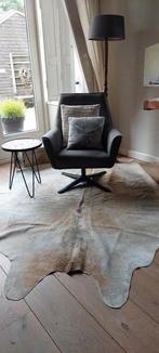 Stoer  koeienhuid koeienkleed, Huis en Inrichting, Stoffering | Tapijten en Kleden, Grijs, 150 tot 200 cm, 200 cm of meer, Ophalen of Verzenden