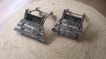 2 x antieke tafel voor aan trap beschikbaar voor biedingen