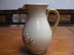 keramiek kan met mooie decoratie, gemerkt., Antiek en Kunst, Antiek | Keramiek en Aardewerk, Ophalen of Verzenden