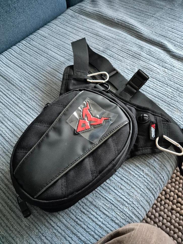 Nieuwe tanktas voor diverse merken van motoren., Motoren, Accessoires | Koffers en Tassen, Zo goed als nieuw, Ophalen of Verzenden