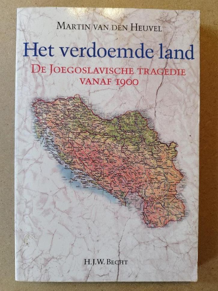Martin van den Heuvel - Het verdoemde land, Boeken, Geschiedenis | Wereld, Gelezen, Europa, 20e eeuw of later, Ophalen of Verzenden