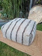 "Bazar Bizar"  grote poef, Boho style, als nieuw!, Huis en Inrichting, Ophalen, Zo goed als nieuw, 50 tot 75 cm, Vierkant