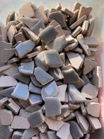 Mozaiek keramiek puzzel steentjes lichtgrijs 100 gram, Hobby en Vrije tijd, Ophalen of Verzenden