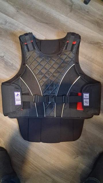 Bodyprotector XL bijna niet gebruikt  beschikbaar voor biedingen