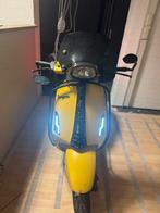 Vespa sprint Schade, Fietsen en Brommers, Scooters | Vespa, Ophalen, Gebruikt, Maximaal 45 km/u, Vespa S