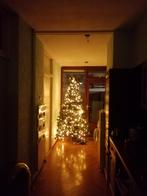 Grote kunstkerstboom met voet milieu vriendelijk, Diversen, Kerst, Ophalen, Zo goed als nieuw