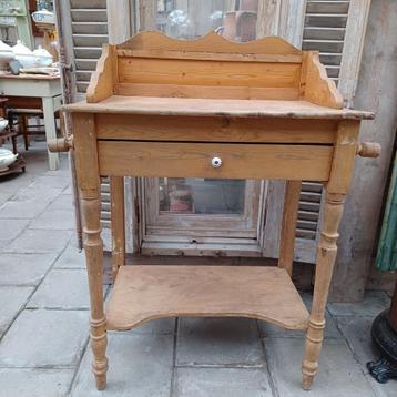 Frans toilet-tafeltje/tafel/tafeltje beschikbaar voor biedingen