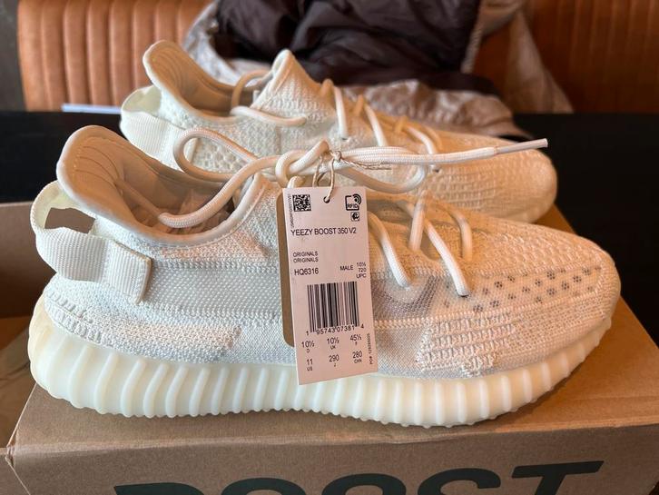 YEEZY BOOST 350 V2 - Bone - Maat 45 (vallen als 43/44), Kleding | Heren, Schoenen, Nieuw, Sneakers of Gympen, Wit, Ophalen of Verzenden