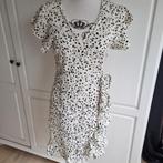 Vila wikkeljurk maat 42, Kleding | Dames, Jurken, Ophalen of Verzenden, Zo goed als nieuw, Maat 38/40 (M), Onder de knie