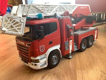 Bruder Scania Brandweerwagen DLK 23/12 beschikbaar voor biedingen