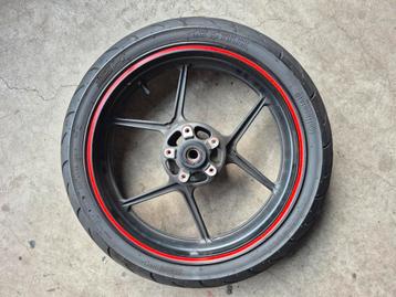 Voor Velg + band motor 120 70 17 beschikbaar voor biedingen