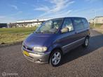 Nissan Serena 2.0 SE 7 persoons airco, Auto's, Nissan, Euro 2, 1998 cc, Achterwielaandrijving, Overige modellen