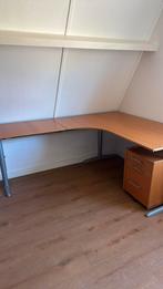 Bureau ophalen kan tot 17 mei, Ophalen of Verzenden, Zo goed als nieuw