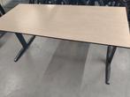 Bureau verstelbare 180x80, Huis en Inrichting, Bureaus, Ophalen, Zo goed als nieuw