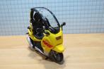 BMW C1 1:16 yellow, Hobby en Vrije tijd, Modelauto's | Overige schalen, May Cheong Group France S.A.S., Nieuw, Ophalen of Verzenden