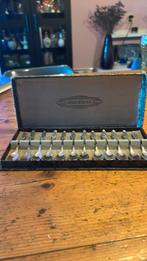 12 Moccalepeltjes in originele cassette Gero 90 model 635, Antiek en Kunst, Antiek | Bestek, Ophalen of Verzenden
