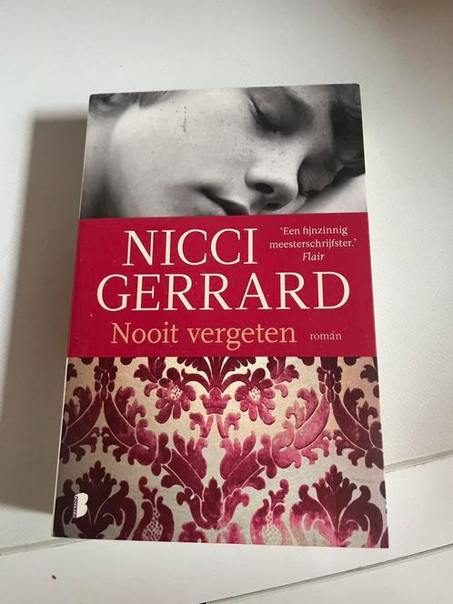 Nicci Gerrard - Nooit vergeten, Boeken, Romans, Gelezen, Nederland, Ophalen of Verzenden