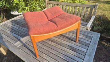 Design Deens jr 60 hocker Soren Willadsen Kristian Vedel beschikbaar voor biedingen