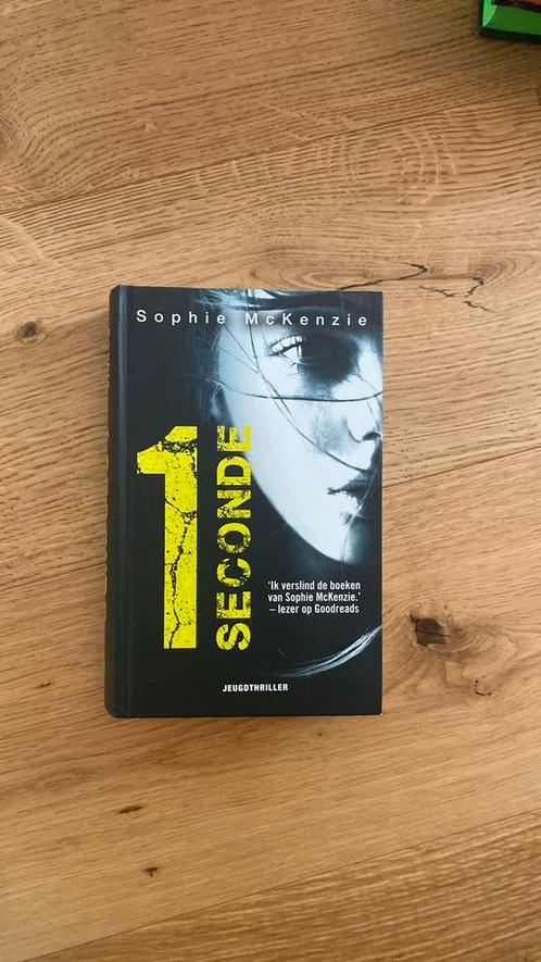 Sophie Mckenzie - 1 Seconde, Boeken, Kinderboeken | Jeugd | 13 jaar en ouder, Zo goed als nieuw, Ophalen of Verzenden