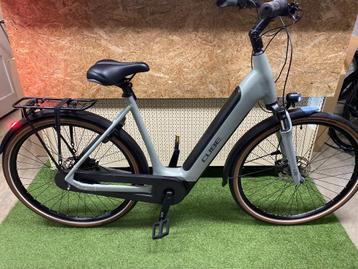 CUBE SUPREME HYBRID 2023 BOSCH HMB DAMESFIETS SLECHTS 63 KM beschikbaar voor biedingen