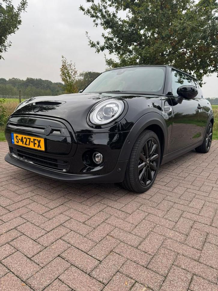 MINI Electric DEALER ONDERHOUDEN, NW APK & BATTERIJ SOH 99%!, Auto's, Mini, Particulier, Elektrisch, Hatchback, Automaat, Geïmporteerd