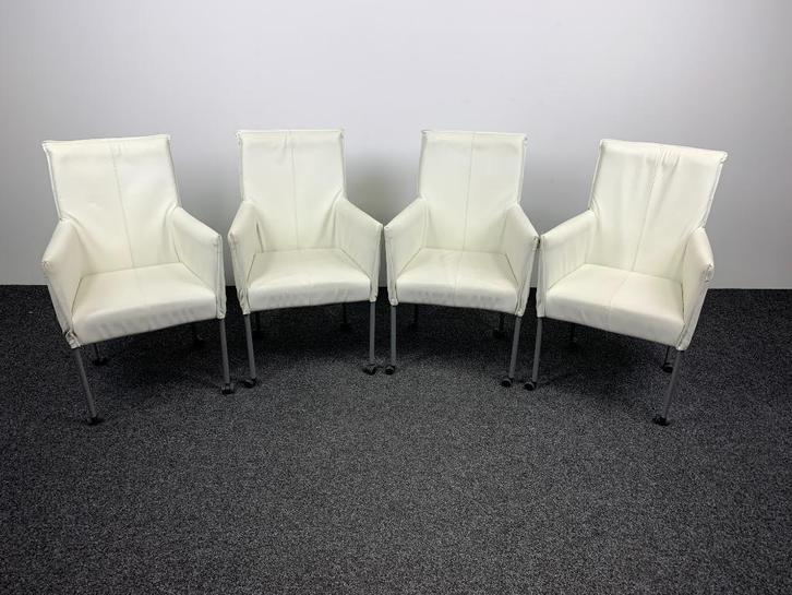[SET] 4 Verrijdbare Stoel Wit  22602, Huis en Inrichting, Stoelen, Gebruikt, Vier, Wit, Ophalen