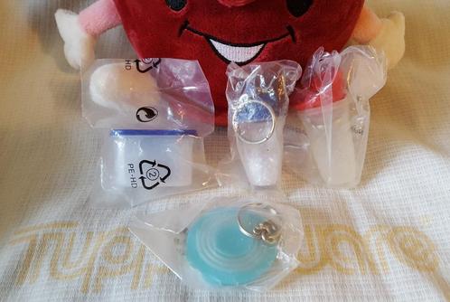 Tup. mini 7: miniatuur, sleutelhanger, magneet o.a. Shakers, Huis en Inrichting, Keuken | Tupperware, Nieuw, Overige typen, Blauw