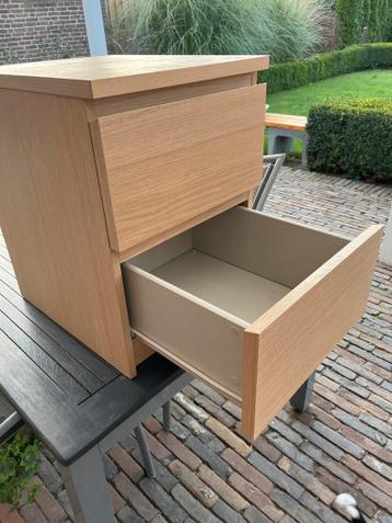 IKEA Malm Nachtkastje - Zo goed als nieuw! - afbeelding 2