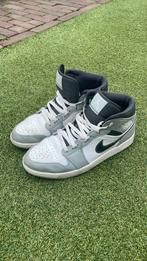 Nike Jordan 1 mid Grey Anthracite maat 44, Kleding | Heren, Schoenen, Overige kleuren, Nike, Ophalen of Verzenden, Sneakers of Gympen