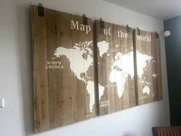 3-delige houten wereldkaart – stoere wanddecoratie beschikbaar voor biedingen