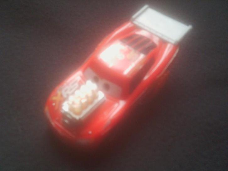 Disney Cars Auto's      Drag Racer Lightning McQueen, Kinderen en Baby's, Speelgoed | Speelgoedvoertuigen, Zo goed als nieuw, Ophalen of Verzenden